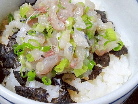 夏の海鮮丼☆　「アジのたたき丼」